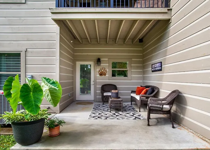 Elegant End Condo Fireplace Community Amenities